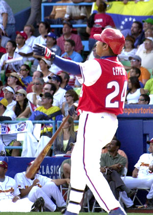 Frederich Cepeda was Cuba’s top hitter in both the 2006 and 2009 Classics. This time around he finished with a spectacular .500 batting average.--Photo: Jose Luis Anaya